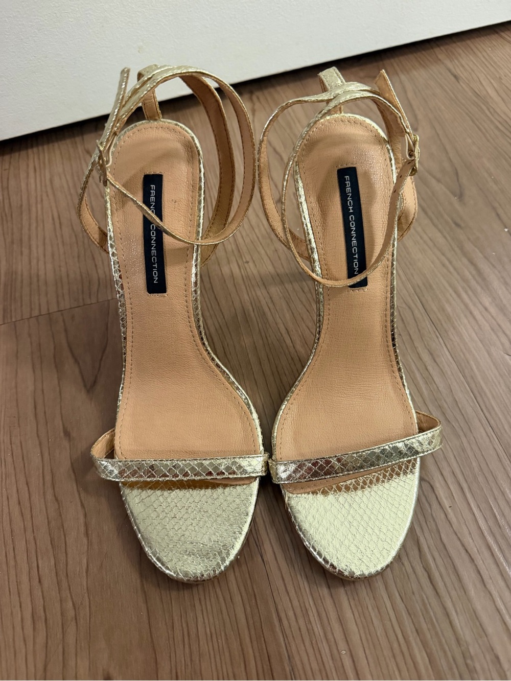 NWOB French Connection Metallic Gold Snake Print Strappy High Heel Sandals 8 1/2